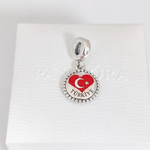 Pandora Türkiye Heart Flag Dangle Charm with box - Picture 8 of 8